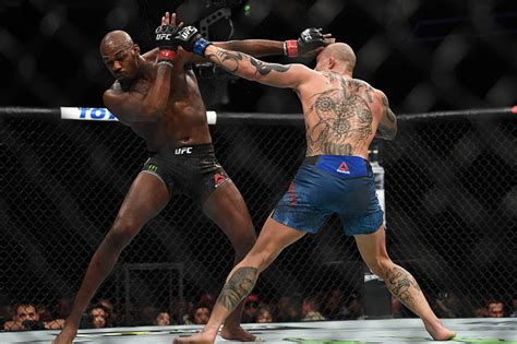 Jon Jones def. Anthony Smith at UFC 235: Best photos | MMA Junkie