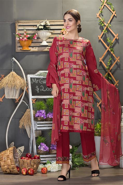 Latest Eid ul Azha Women Dresses Collections 2018-19 Pakistani Brands