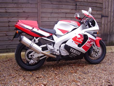 £ SOLD, Yamaha YZF 750 R (UK bike, 2 owners, 2800 miles) 1997 R Reg. – Sargents of Sussex