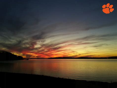 Sunset over Lake Hartwell : Clemson