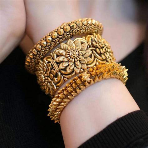 Latest Bridal Bangles And Kada Designs For 2020 Brides-To-Be