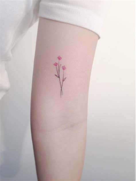 15 Ideas muy femeninas para hacerte un tatuaje de flores