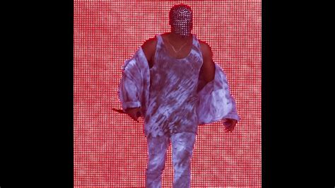 Kanye West - Runaway Live CDQ (2014 London Wireless Festival) - YouTube