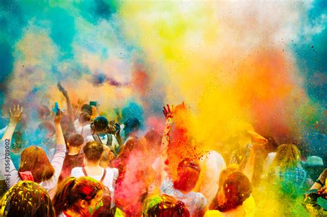 Holi color festival. Celebrating dances. Throwing colored powder ...