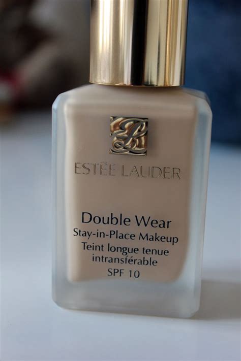 Beauty Blog by Primrose: Estee Lauder Double Wear Foundation - Review