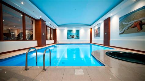 Hotel with Gym, Sauna & Swimming Pool | Courtyard by Marriott Tbilisi Hotel