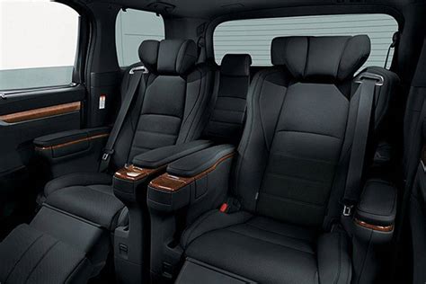 Toyota Alphard 2022 Images - Check Interior & Exterior Photos | OtO