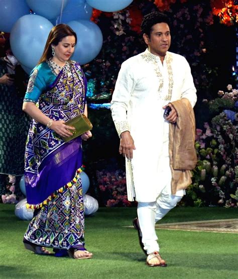 : Mumbai: Indian cricketer Sachin Tendulkar with his wife Anjali Tendulkar