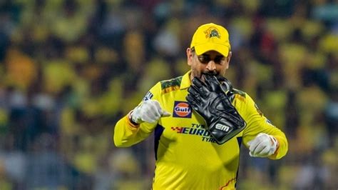 MS Dhoni knocks down sensational world record with stellar show for CSK ...