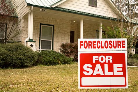 2,400+ Foreclosure Sign Stock Photos, Pictures & Royalty-Free Images ...