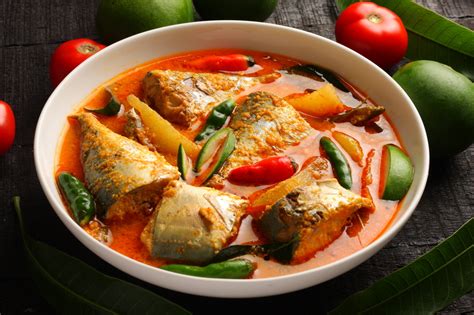 Kerala Fish Curry Recipe, How to make Kerala Fish Curry Recipe - Vaya.in