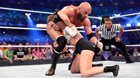 Photos: Ronda Rousey brings the fight during her in-ring debut | Ronda rousey, Stephanie mcmahon ...