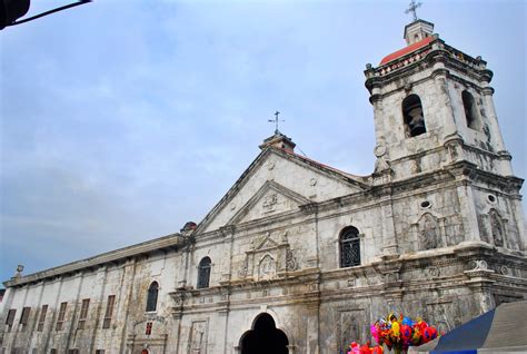 The Sto. Niño Church in Cebu City | Cebu - Nomadic Experiences