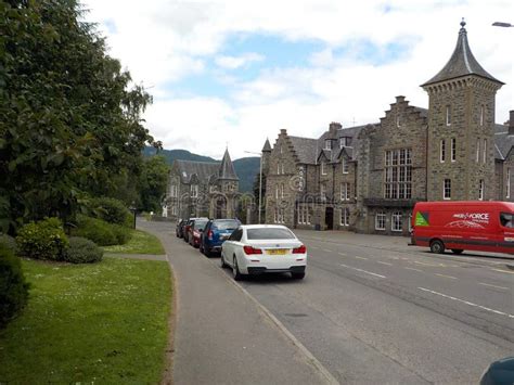 Streets of Dunkeld, Scotland Editorial Stock Photo - Image of explore, cathedral: 178589963