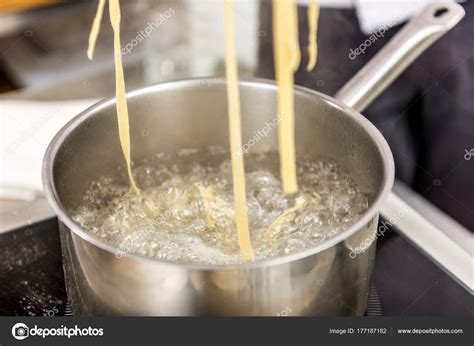 Pasta Boiling Water Pot Electric Stove Stock Photo by ©DmitryPoch 177187182