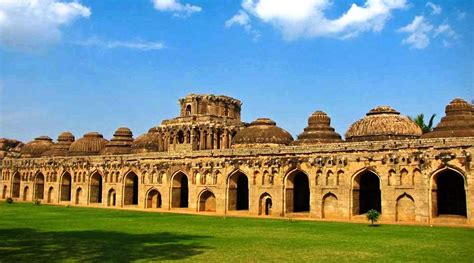 Hampi – History of Sculpture etched in Stone by Voyager