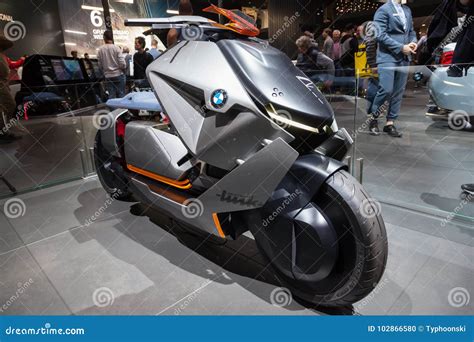 BMW Link Electric Bike Concept Editorial Image - Image of show, ebike ...