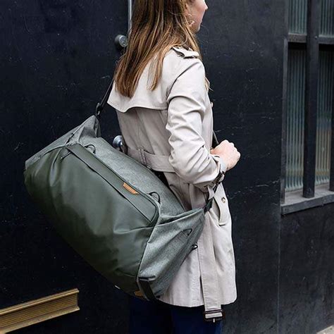 Peak Design Convertible Travel Duffel Bag | Gadgetsin