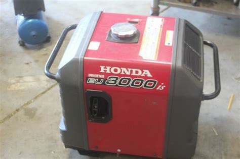 Honda EU3000iS 3000 Watt 4.02 HP Generator - Generators