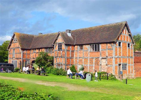 Historic Houses Warwickshire: Middleton Hall and Gardens