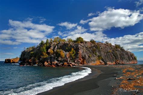 BLACK BEACH -- SILVER BAY -- Haven't been here yet but looks amazing and easily accessible ...