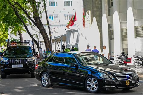 Maldives Speaker quits ahead of new president