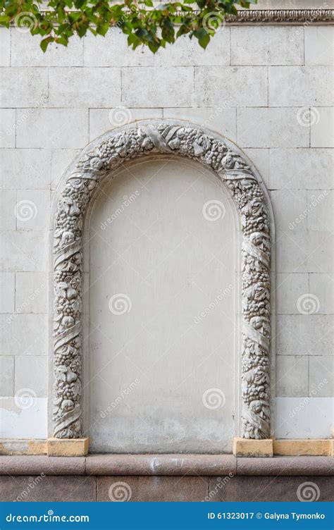 Arch Molding Decorates on the Plain Concrete Wall Stock Image - Image ...