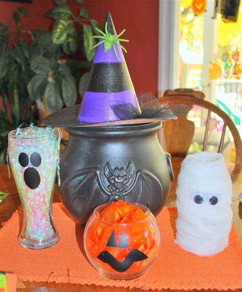 Mama's Crafts: Super Easy Halloween Decorations...