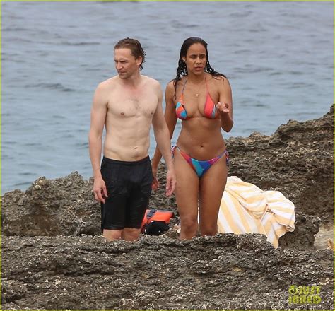 Photo: tom hiddleston zawe ashton share a kiss vacation in ibiza 04 | Photo 4625239 | Just Jared