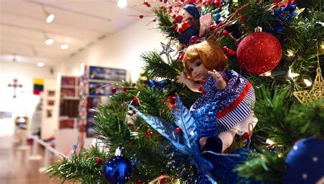 Roberson Museum's Home for the Holidays a colorful seasonal tradition