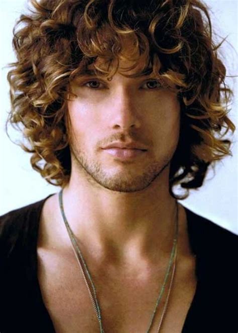 Cool Mens Curly Hair Styles Inspiration | Cabelo masculino, Cabelo cacheado masculino, Barba e ...