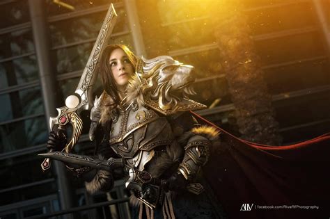 Cosplay Showcase: Oshley Cosplay's Queen Varian Wrynn!