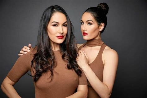 The Bella Twins : r/nikkibella