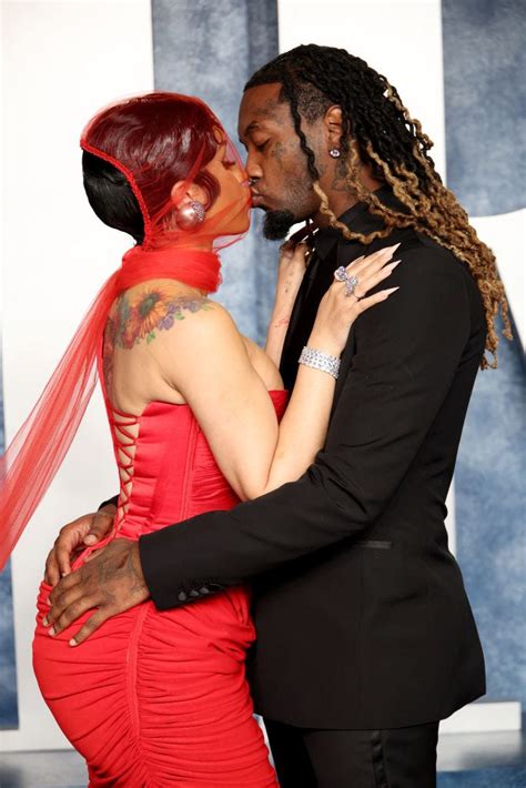 Cardi B and Offset Kiss on the Vanity Fair Oscar Party Red Carpet | Flipboard