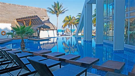 Mia Reef Hotel – Jetset Vacations