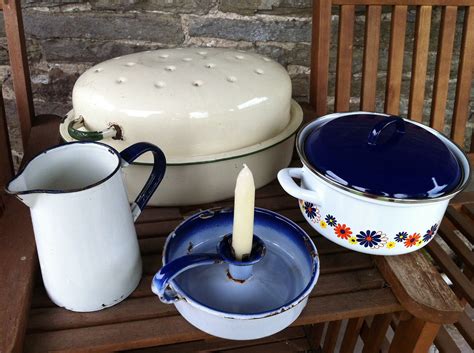 Vintage enamelware's