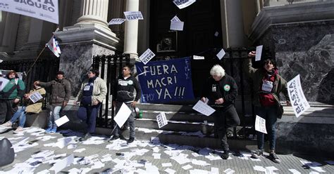 Why Argentina Keeps Finding Itself in a Debt Crisis