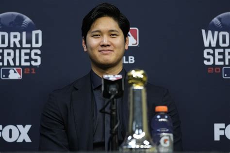 Angels' Shohei Ohtani receives rare MLB commissioner's award - Los ...