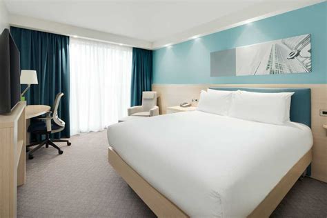 Hampton by Hilton London Docklands Hotel | englandrover.com