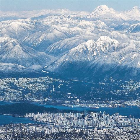 “Winter wonderland magic” Beautiful snowy mountaintop photographed by @jojodas @vancityvibe ...