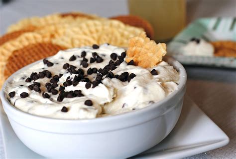 Chocolate Chip Cannoli Dip. - DomestikatedLife