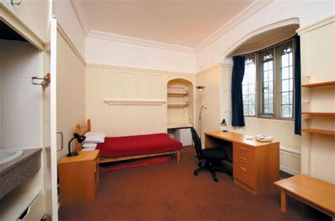 image-1-960x600.jpg 960×635 Pixel | University dorms, College dorm, Oxford university