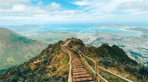 Stairway to Heaven in Hawaii - Our Beautahful World