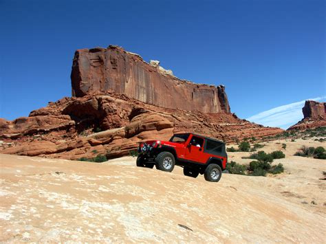 Guide to 4-Wheel Driving in Moab, Utah