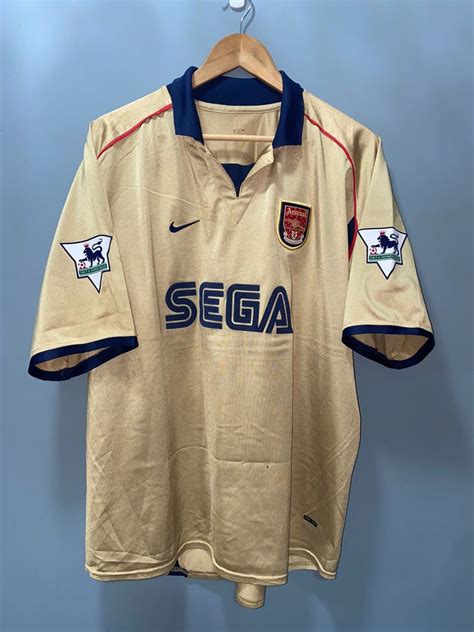 Arsenal 2001/02 Away Jersey, Men's Fashion, Tops & Sets, Tshirts & Polo ...