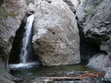 Grotto Trail - Malibu is Dog Friendly