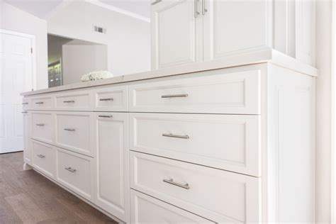 Choosing the Perfect Kitchen Cabinet Hardware — Sligh Cabinets, Inc.