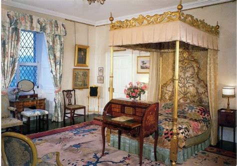 Queen's Bedroom -Buckingham Palace Palace Interior, Castles Interior, Buckingham Palace, Glamis ...