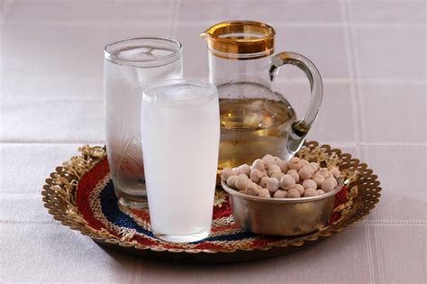 How To Drink Arak (The Ultimate Guide) | DineWithDrinks