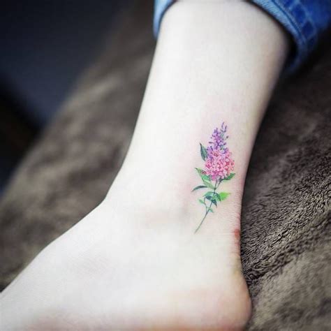 15 Of The Smallest, Most Tasteful Flower Tattoos | by Small Tattoos ...